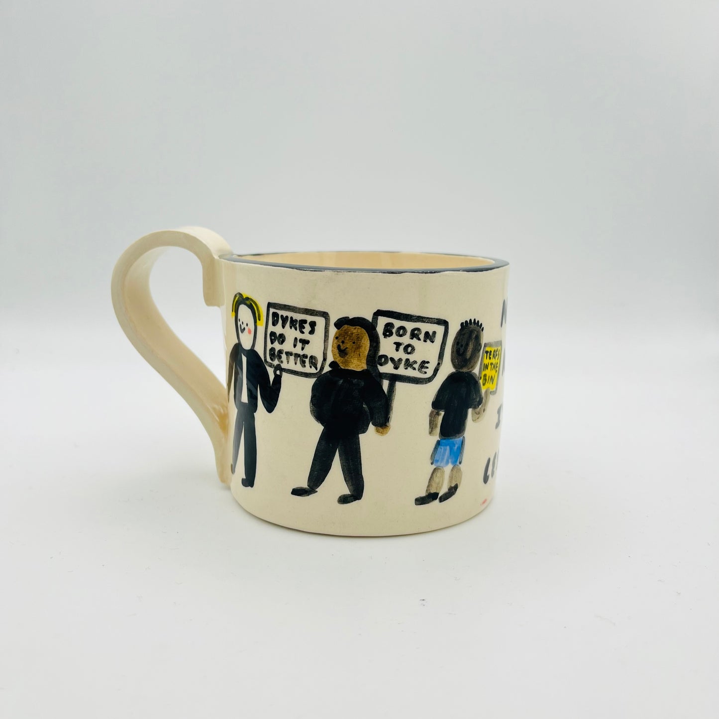 No one knows I’m a lesbian mug